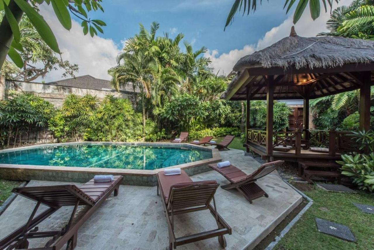 New Daria Villas Seminyak Luaran gambar